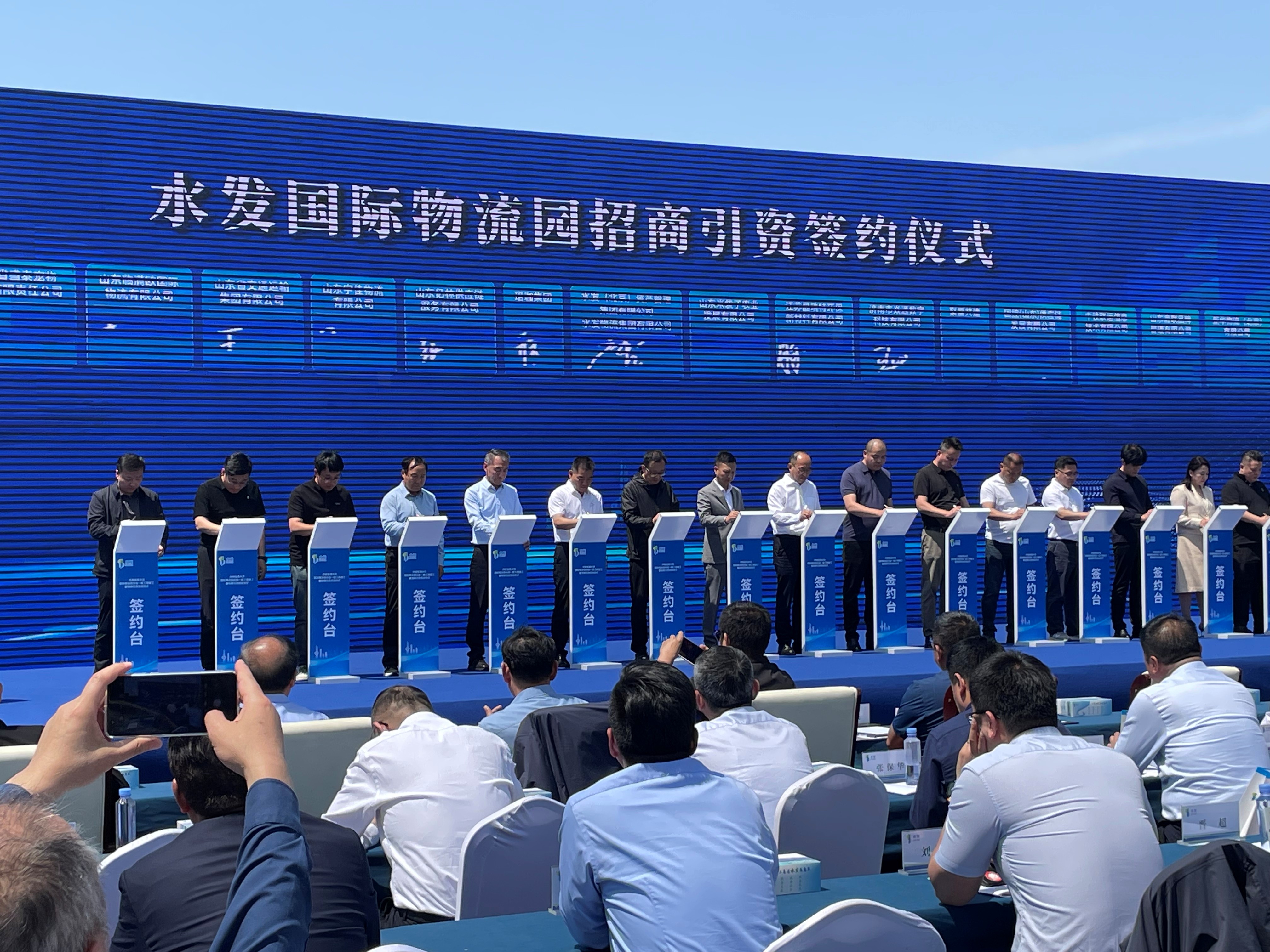 32ee78eda7677b02ba47e32326f2e228.jpg 32ee78eda7677b02ba47e32326f2e228.jpg